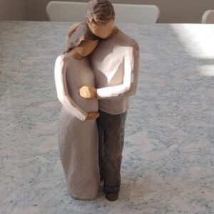 Willow Tree Loving Couple Sculpture - Tan and Cream